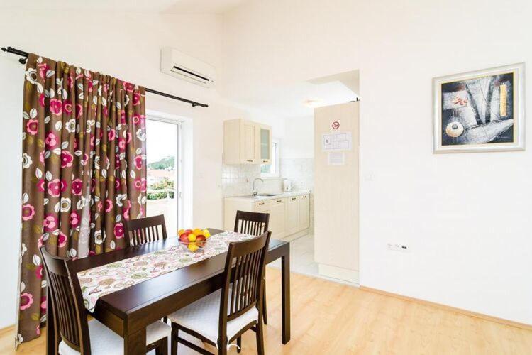 Apartments Nikola - One Bedroom Apartment With Two Balconies And Sea View Relax Dubrovnik Exterior photo